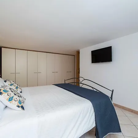 Casa Taiani Amalfi Coast 公寓 *